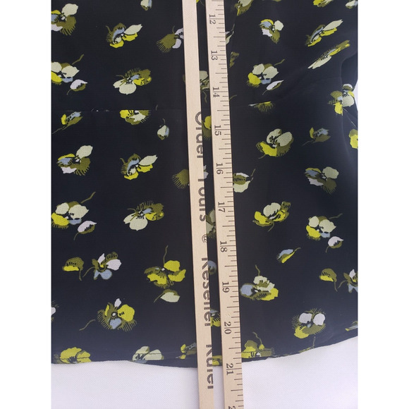 Banana Republic Black Floral Ruffle Faux Wrap Top sz XS Boho Whimsical Fairy - Picture 8 of 10